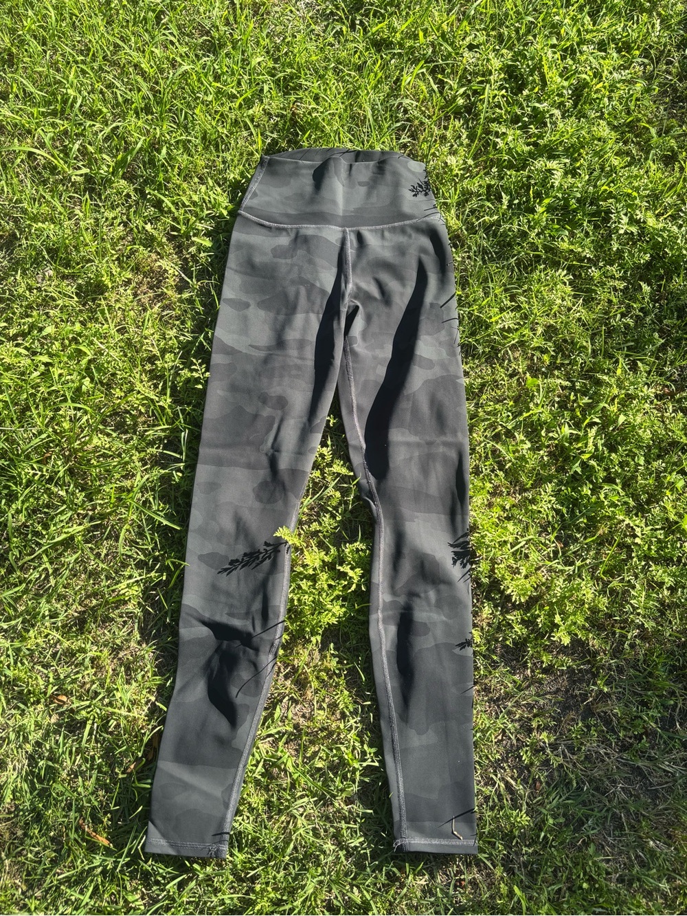 Alo camo leggings small